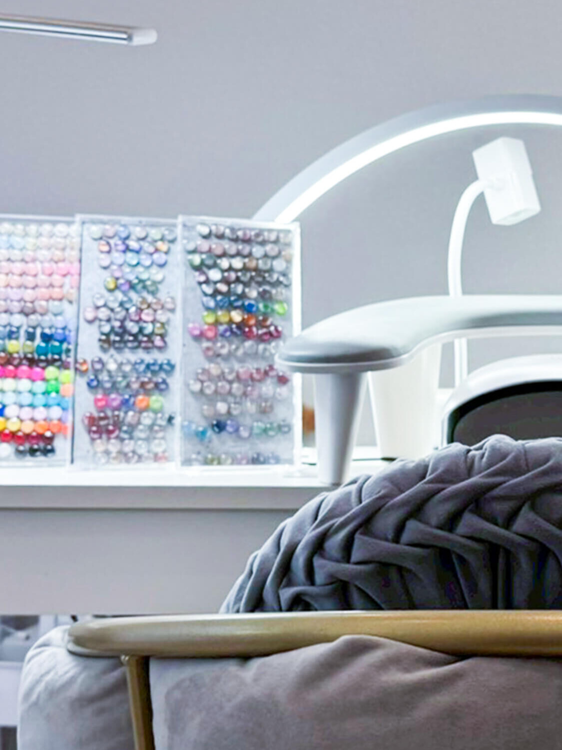 サロンの机アップ