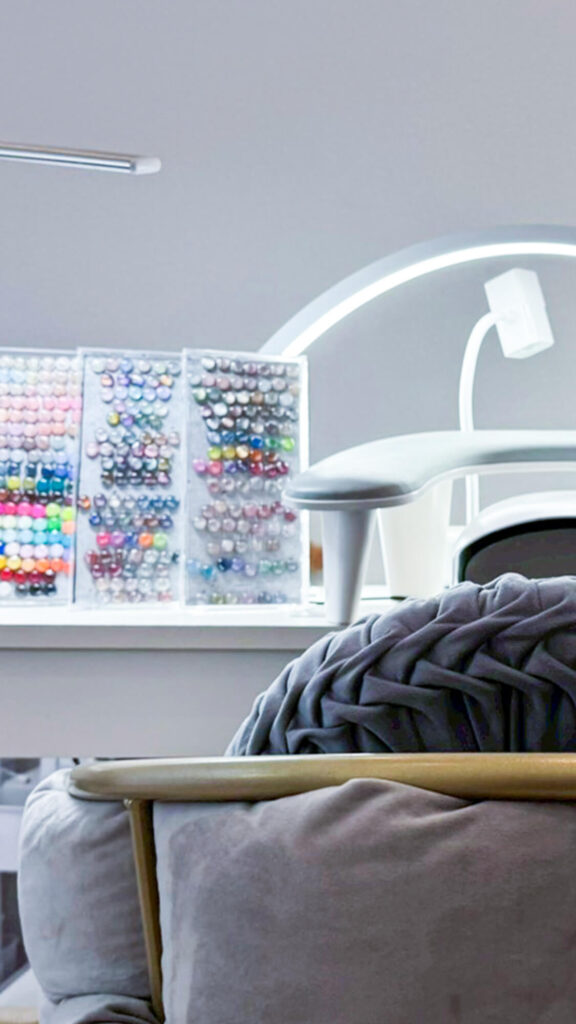 NURU NAIL HORIE堀江の静かなサロン内部 プライベートなネイル空間